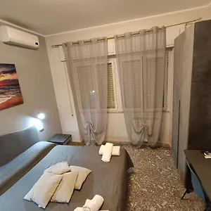 A Casa Di Lo , Rome Italie