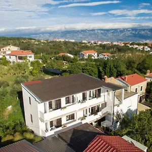 apartments-jug-lopar.primorje-gorskikotar.com/